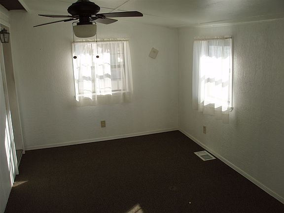 5th image of 1000 E College Blvd Trailer 9