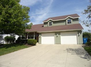 102 Pepperbush Dr, Bellefontaine, OH