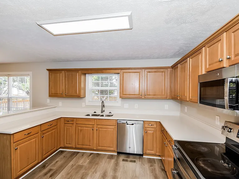 2523 Claymore Run — Photo 10