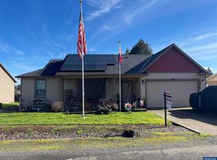 408 SW Oak St, Willamina, OR 97396