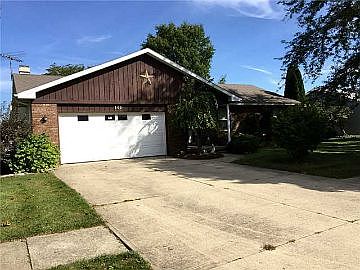 1st image of 10 Rosewood Ct