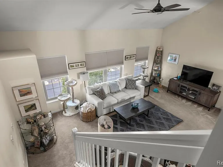 4242 Schaefer Rd — Photo 5