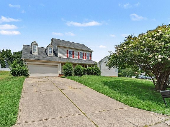 3rd image of 9813 Baxter Caldwell Dr