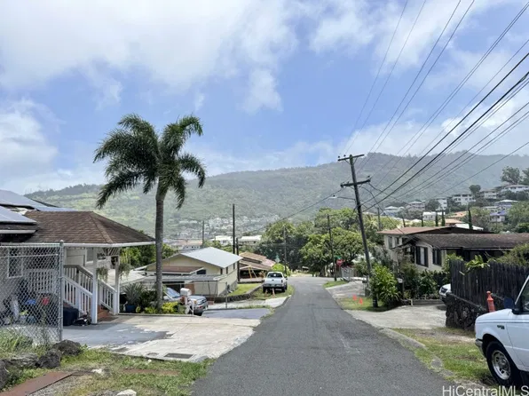 1581 Murphy St, Honolulu, HI 96819