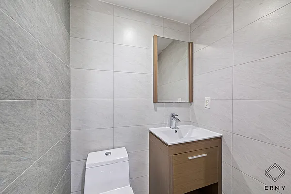 Rented by ERNY LLC | media 23