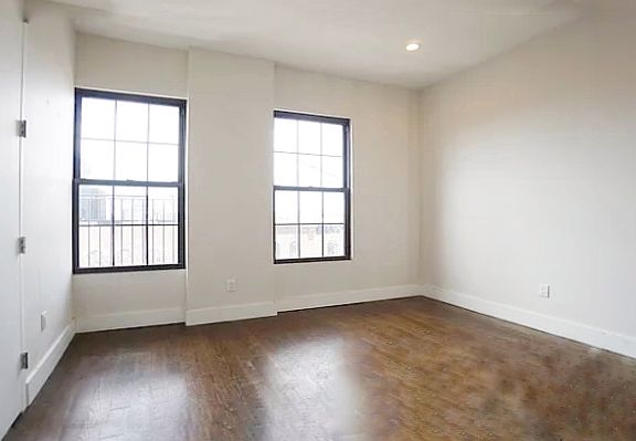3rd image of 414 Suydam St APT 3F