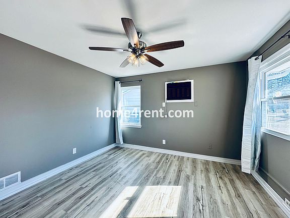 4th image of 6206 E 154th Ter APT B