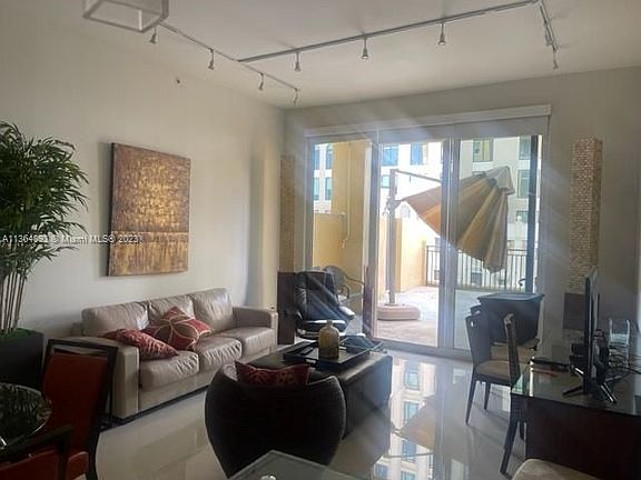 5th image of 1607 Ponce De Leon Blvd APT 6D