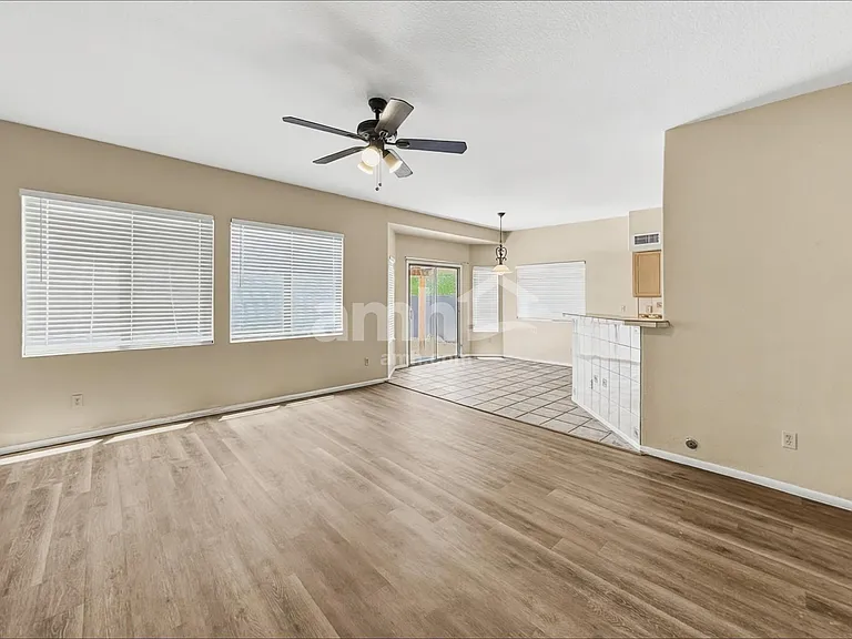 1513 W Islington Ave — Photo 6