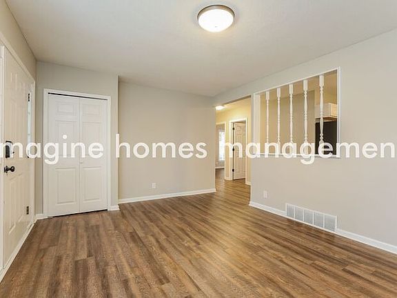 4th image of 3884 Alice Ave