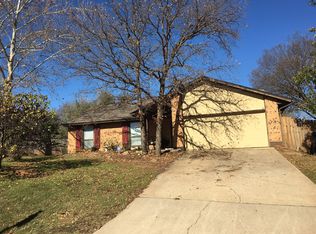 2305 Shady Tree Ln, Edmond, OK 73013