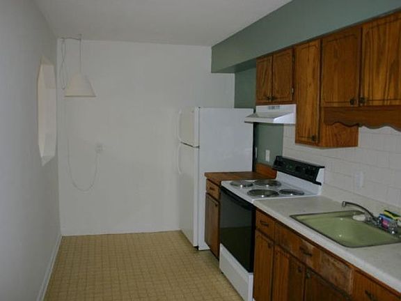2nd image of 130 S Estes Dr APT B-12
