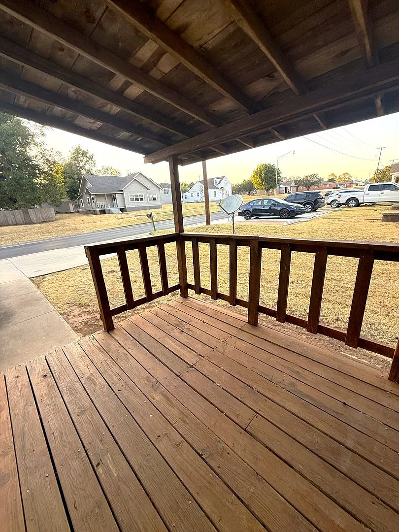 2 bedroom 1.5 bath with Covered Deck and Carport — Photo 3