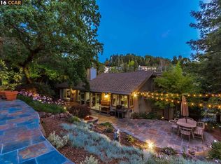 54 E Altarinda Dr, Orinda, CA 94563