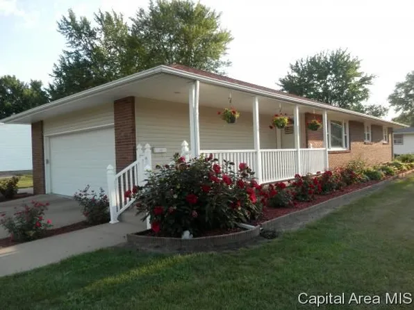 800 W Monmouth St, Abingdon, IL 61410