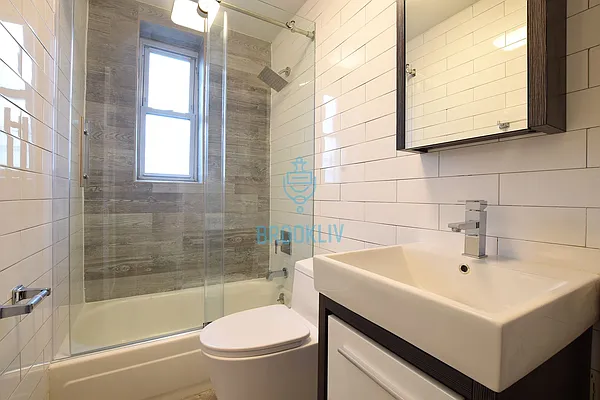 Rented by null | media 17