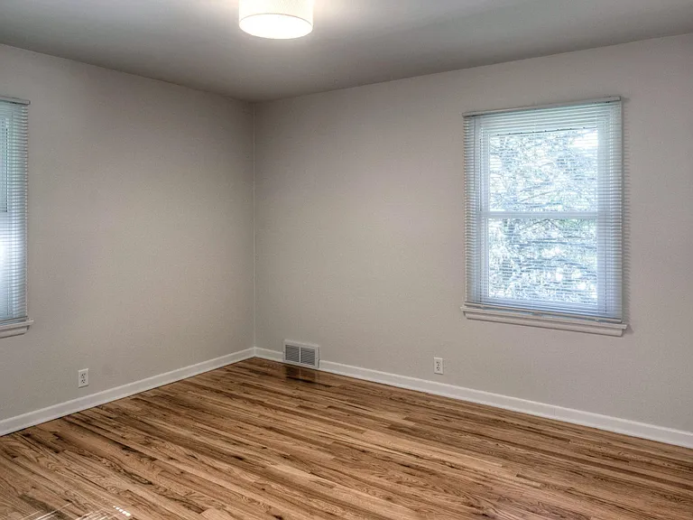 3135 S 107th Ave #4 — Photo 6