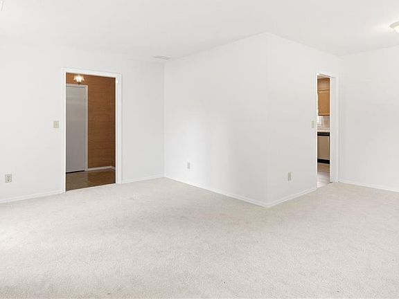 5th image of 5401 McNairy Dr