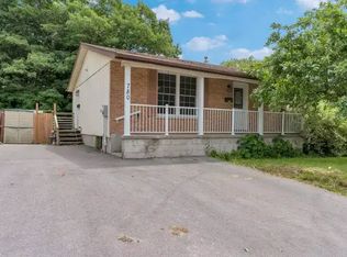 780 Mona Dr #2, Kingston, ON K7M5C3