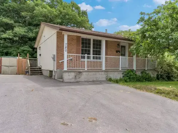780 Mona Dr #2, Kingston, ON K7M 5C3