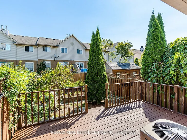 63 Pinewoods Dr — Photo 17