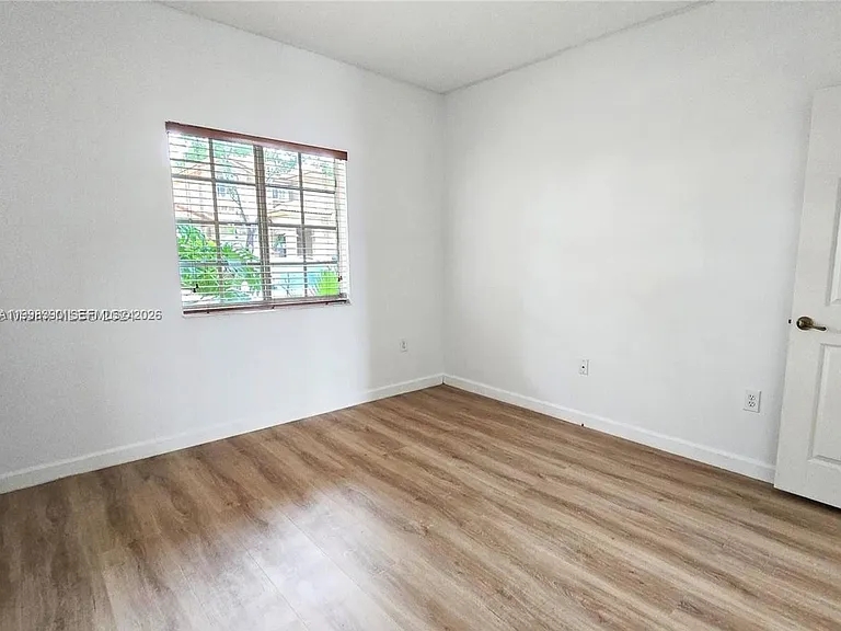 6814 NW 107th Pl — Photo 21