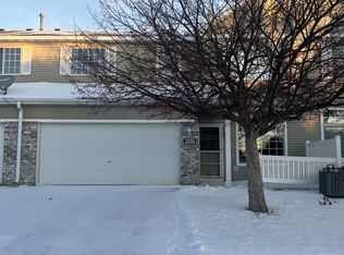 1551 Hummingbird St, Shakopee, MN 55379