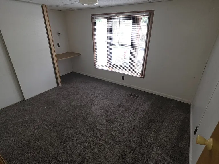 905 W 37th Ave #17 — Photo 5