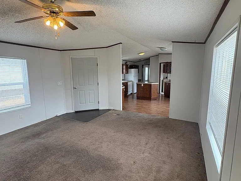 306 White Oak Dr — Photo 4