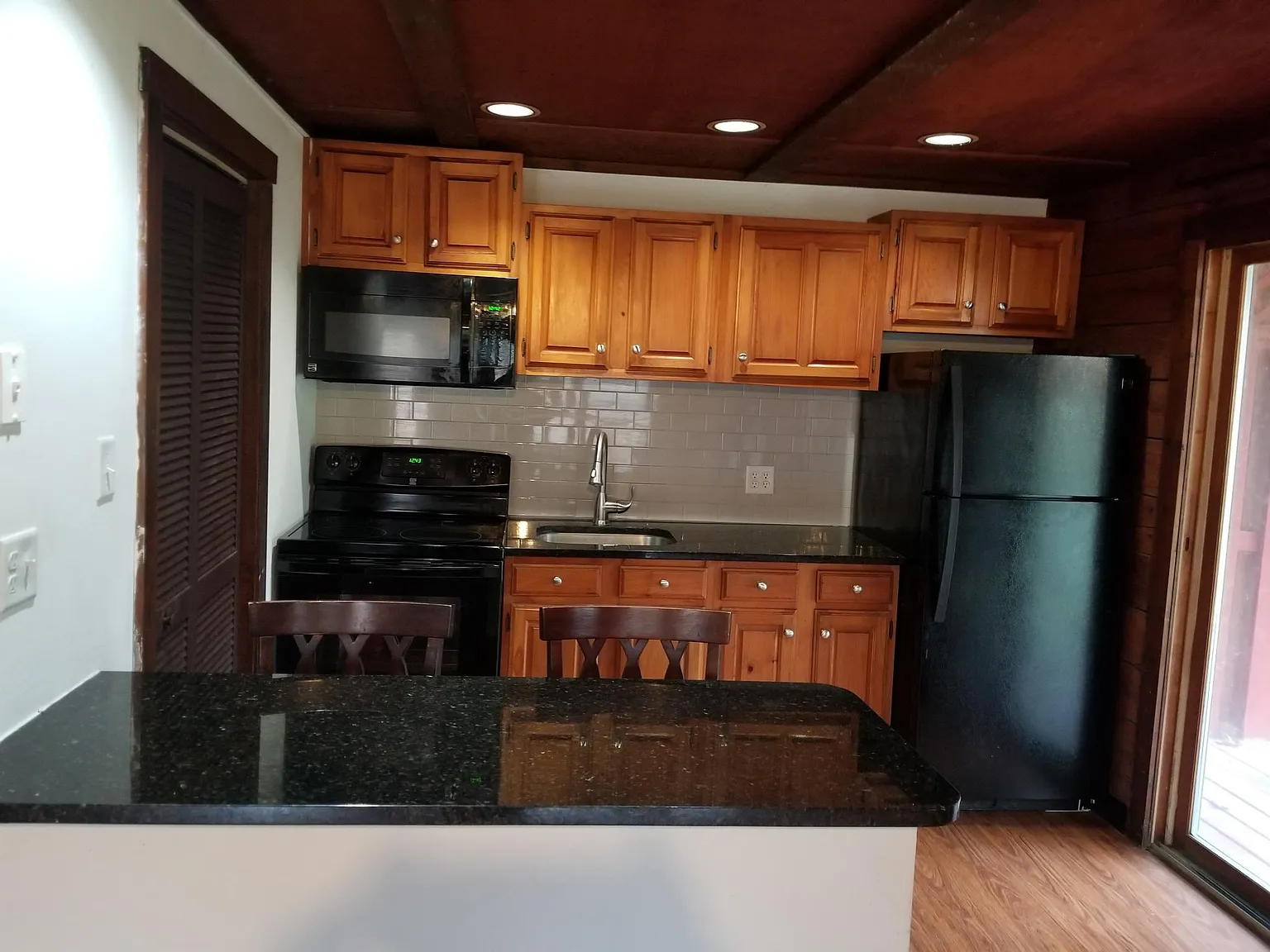 2 bed, 680 sqft, $1,458 — Photo 4