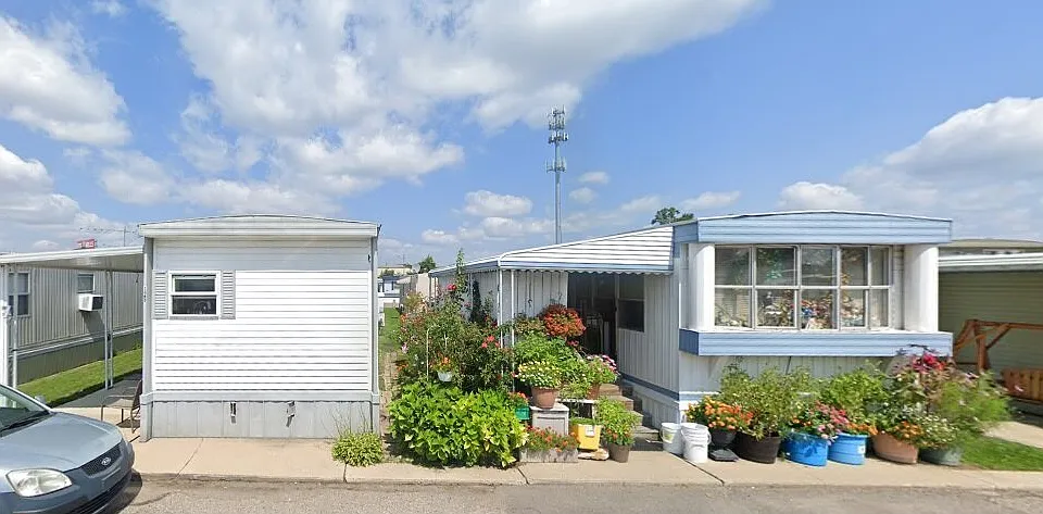 25214 Gratiot Ave #150