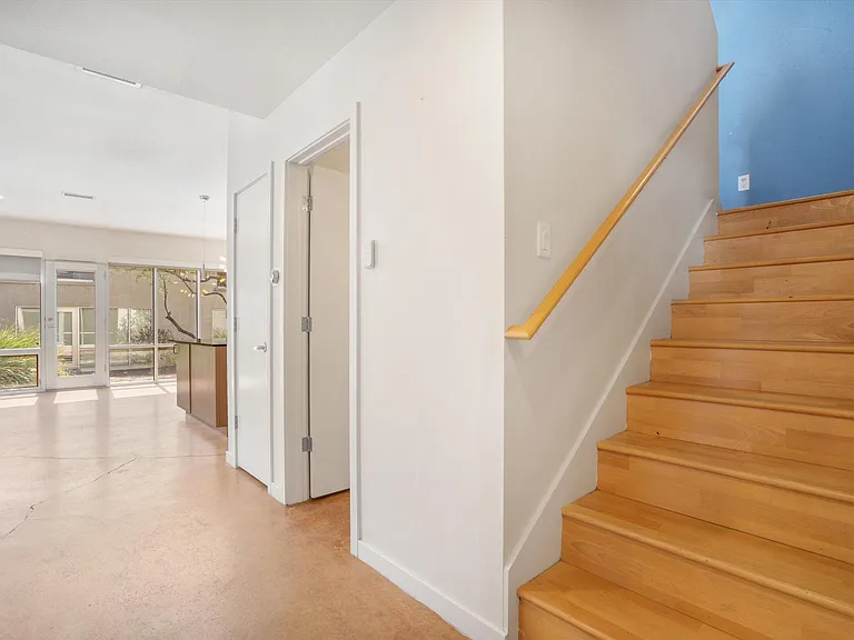 3936 Silver Ave SE — Photo 18