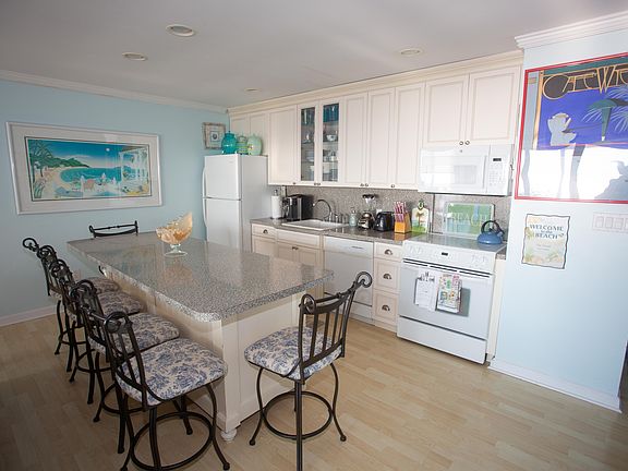 5th image of 253 Dune Rd APT 55