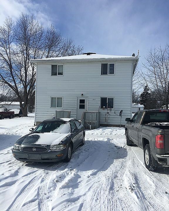1st image of 212 S Sterling St