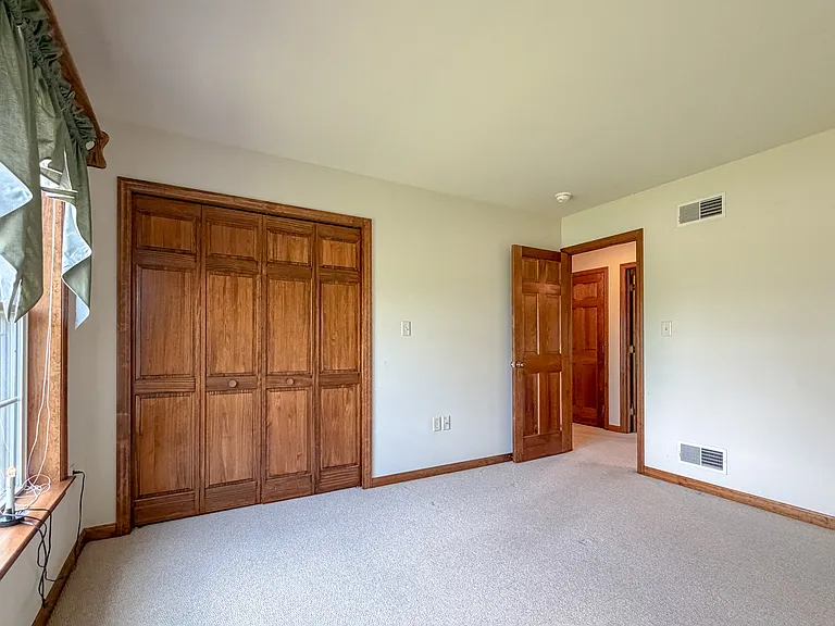1387 Sheep Hill Rd — Photo 22