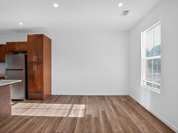 5th image of 4011 Redan Rd Unit 5
