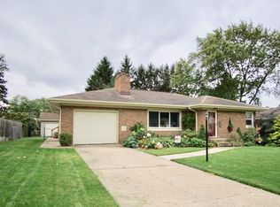 530 Ottawa Ave, Grand Haven, MI 49417