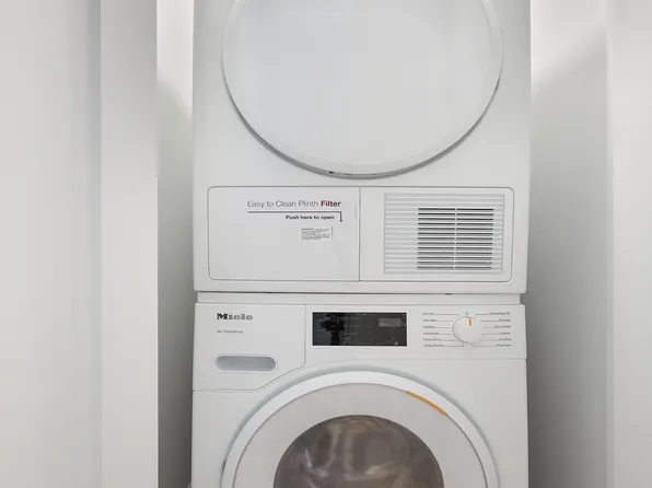 305 East 24th Street image 8 of 8