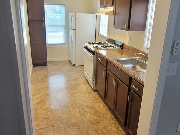 232-238 Standish Ave, Plymouth, MA 02360