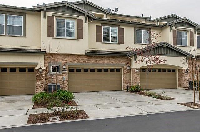 1st image of 2822 Paseo Ln