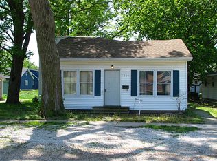 309 E Overton St, Tuscola, IL