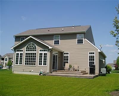 2nd image of 3521 Queen Victoria Ct