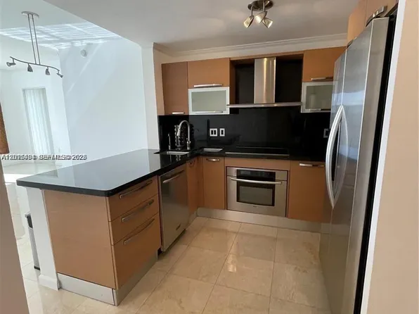 10 Aragon Ave, Miami, FL