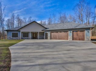 620 LANCES CIRCLE, Hatley, WI 54440