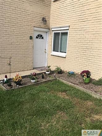 1st image of 6 Lake Ave APT 5A