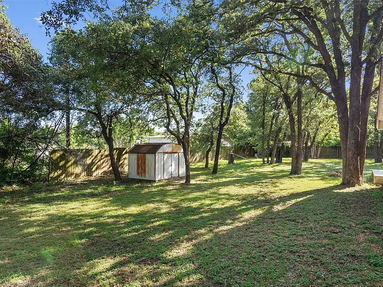 1601 Okelley Rd — Photo 39