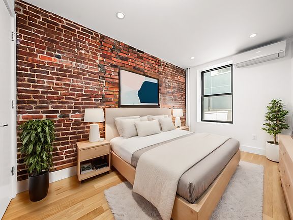 3rd image of 113 Stanton St APT 4