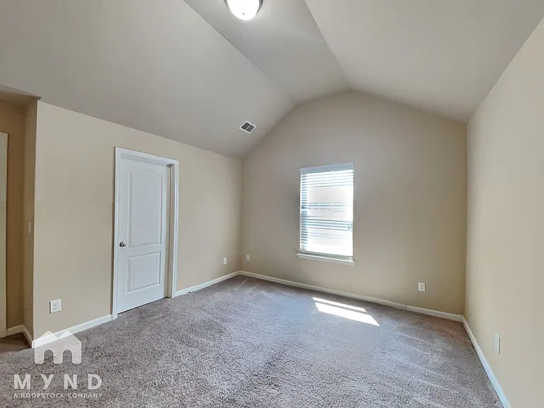 125 Tyre Dr — Photo 18
