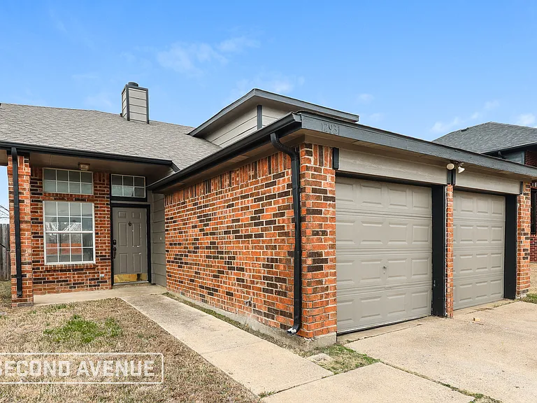 12931 Parker Ct — Photo 23