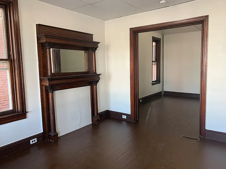 1114 W Market St #1 — Photo 9
